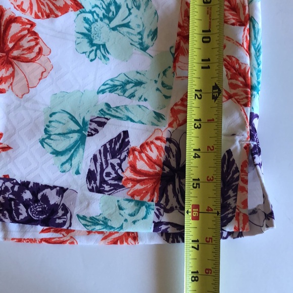 NWT Lady Hagen Floral Print Skort Size 6 - Picture 6 of 11